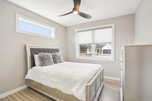 1208 Thistle Dew Lane, Waunakee, WI 53597