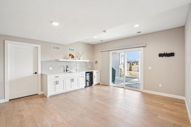 1208 Thistle Dew Lane, Waunakee, WI 53597