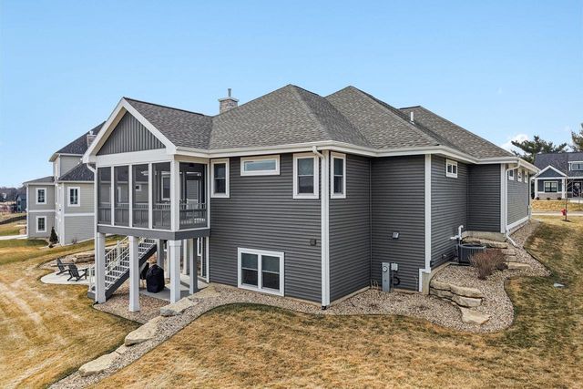 1208 Thistle Dew Lane, Waunakee, WI 53597