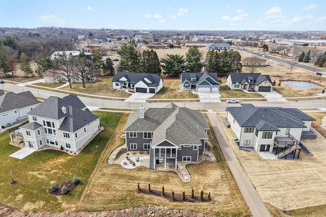 1208 Thistle Dew Lane, Waunakee, WI 53597