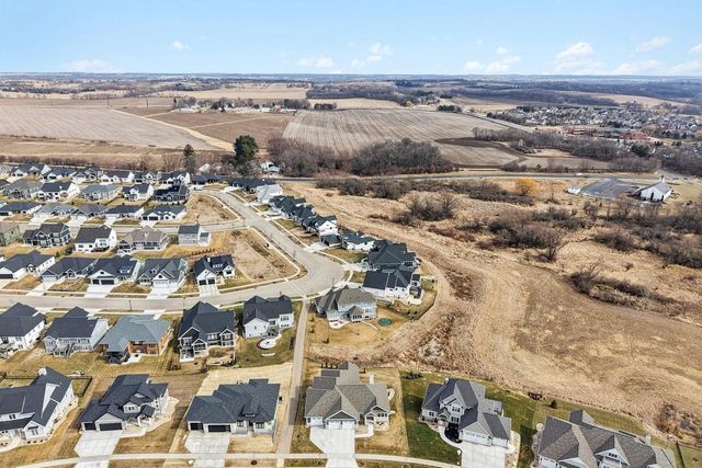 1208 Thistle Dew Lane, Waunakee, WI 53597