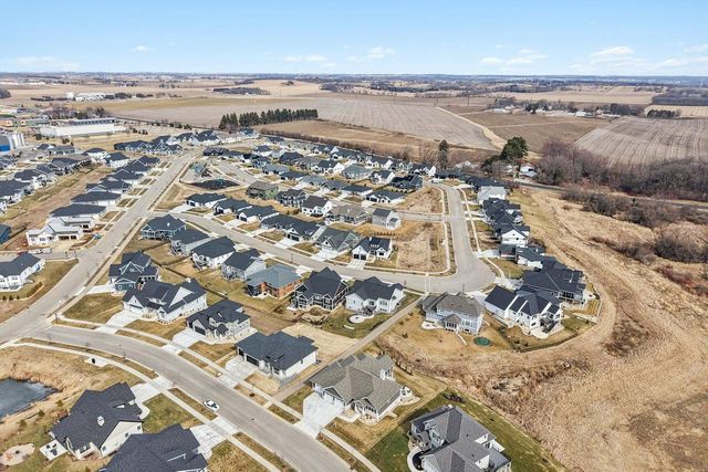 1208 Thistle Dew Lane, Waunakee, WI 53597