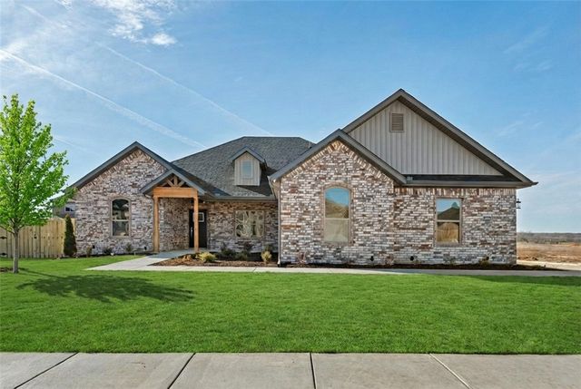 2413 Salmon Street, Pea Ridge, AR 72751