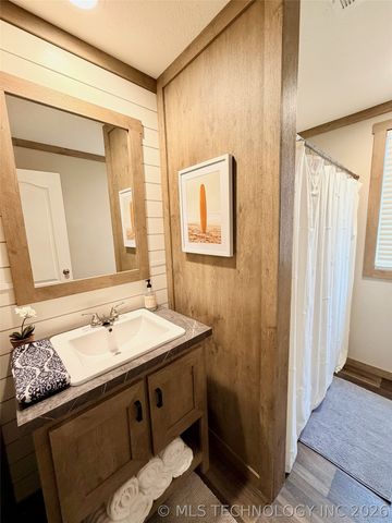 12060 Drew Avenue, Kingston, OK 73439