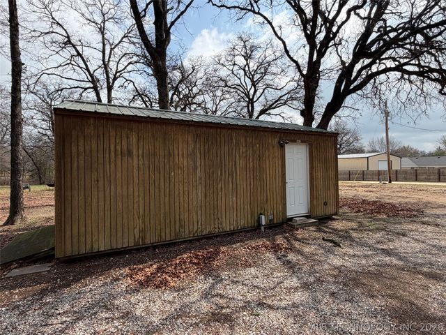 12060 Drew Avenue, Kingston, OK 73439