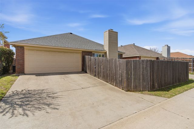 7224 Indiana Avenue, Fort Worth, TX 76137