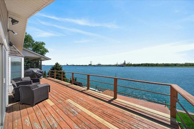 125 Gratiot Boulevard, Marysville, MI 48040