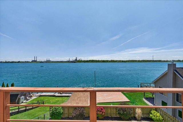 125 Gratiot Boulevard, Marysville, MI 48040