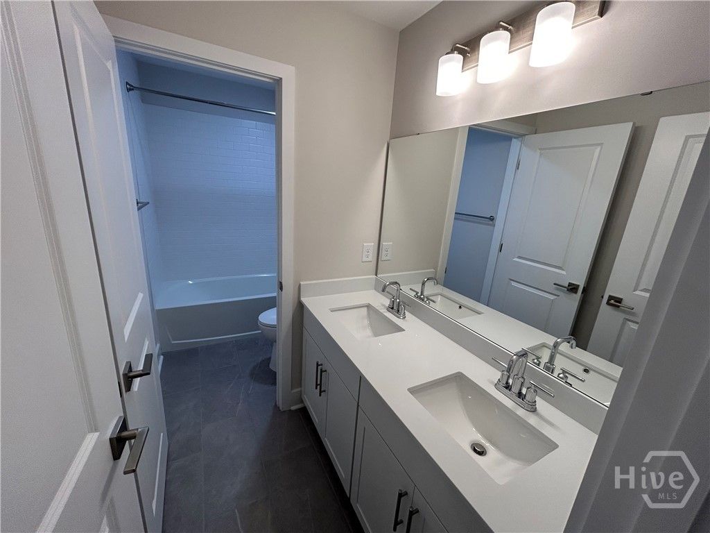 Image 14 of property listing at 135 Mage Circle, Savannah, GA 31302