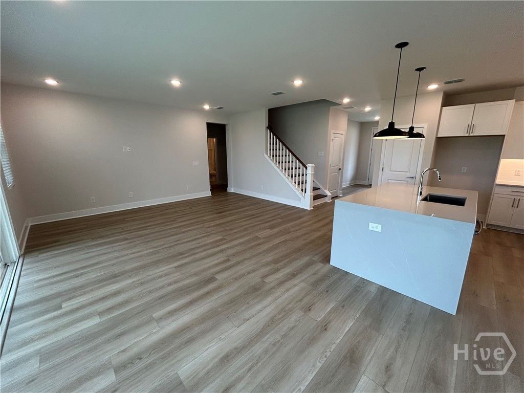 Image 6 of property listing at 135 Mage Circle, Savannah, GA 31302