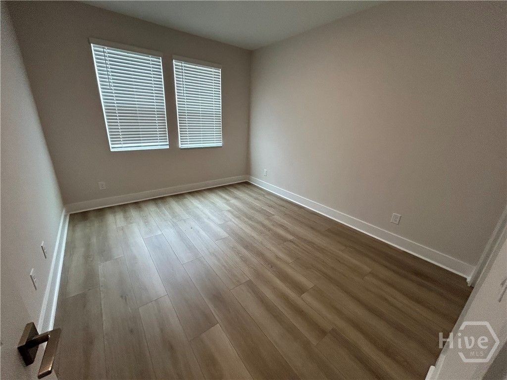 Image 9 of property listing at 135 Mage Circle, Savannah, GA 31302
