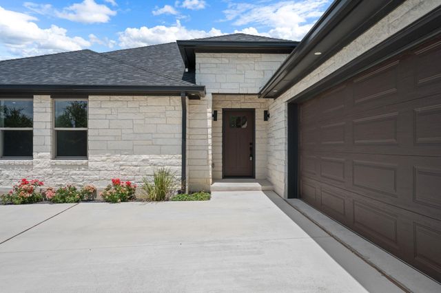 1412 Adam Ave, Burnet, TX 78611