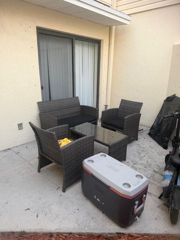 645 Executive Center Drive R-105, West Palm Beach, FL 33401