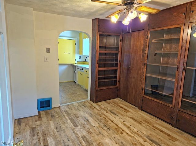 1249 E 342nd Street, Eastlake, OH 44095