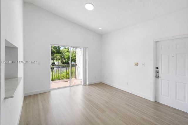 2121 NW 96th Terrace 14D, Pembroke Pines, FL 33024