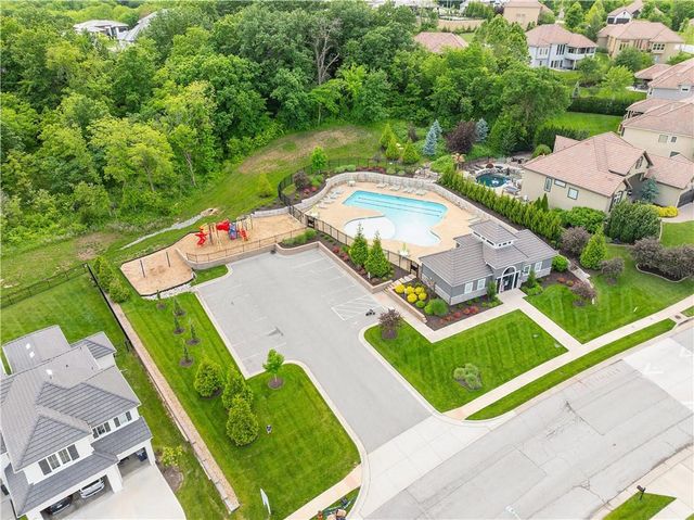 5947 N Cosby Street, Kansas City, MO 64151