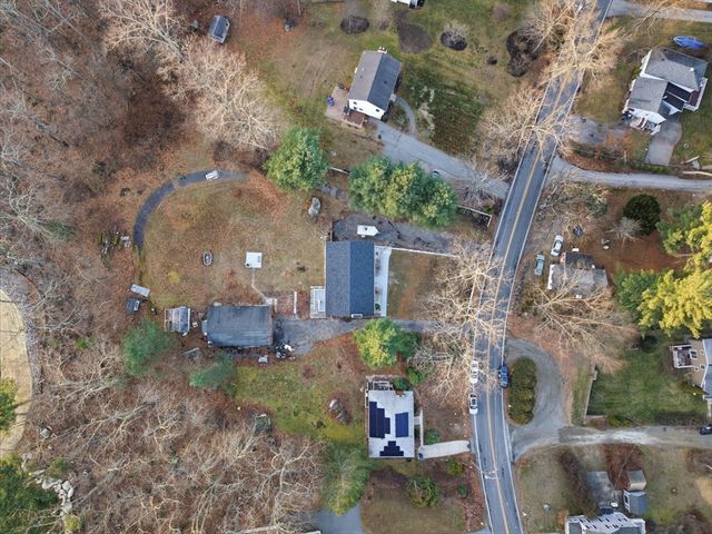 78 Dunstable Rd, Westford, MA 01886