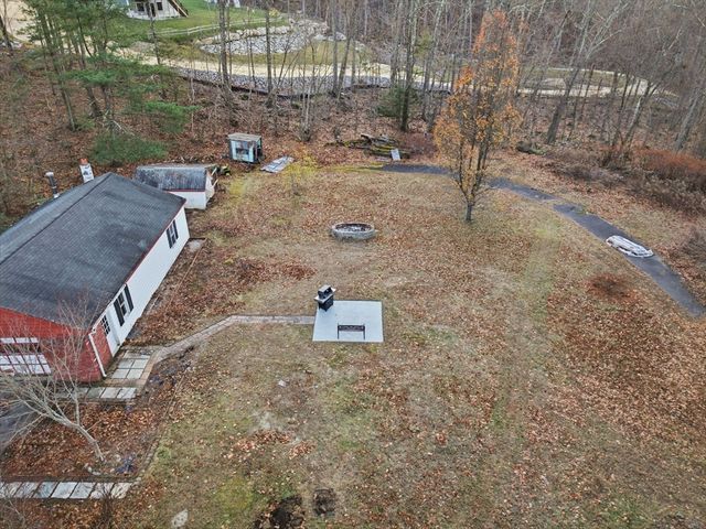 78 Dunstable Rd, Westford, MA 01886