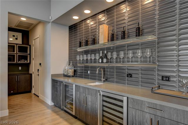 556 Vista Sunset Avenue, Las Vegas, NV 89138