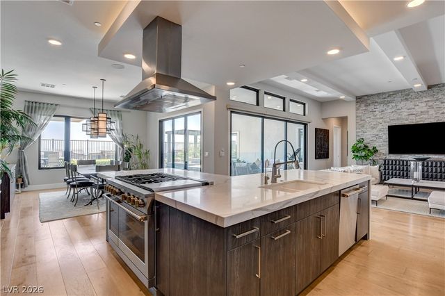 556 Vista Sunset Avenue, Las Vegas, NV 89138