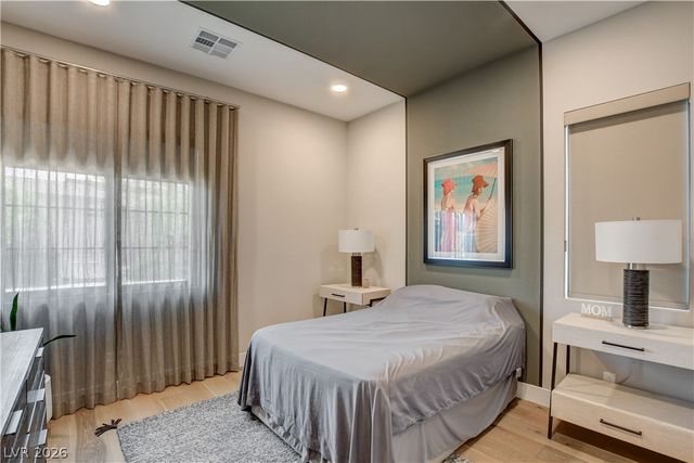 556 Vista Sunset Avenue, Las Vegas, NV 89138