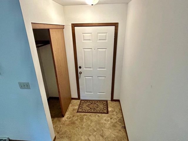 5221 W Loomis ROAD, Greendale, WI 53129