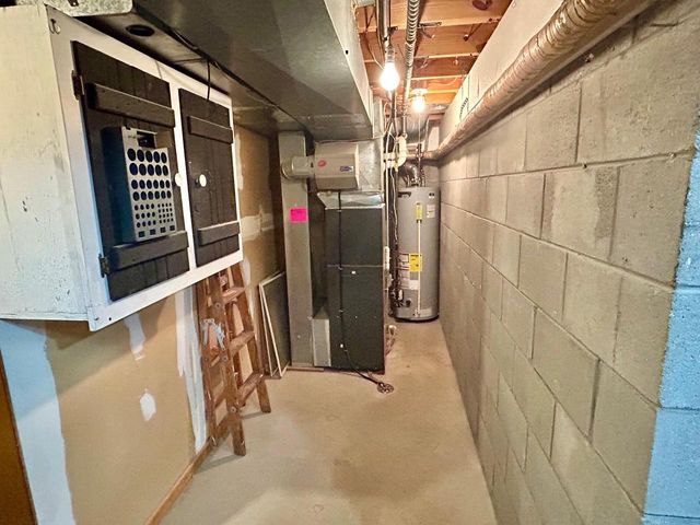 5221 W Loomis ROAD, Greendale, WI 53129