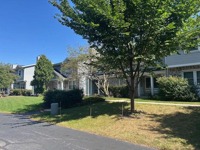 5221 W Loomis ROAD, Greendale, WI 53129