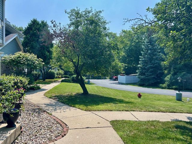 5221 W Loomis ROAD, Greendale, WI 53129