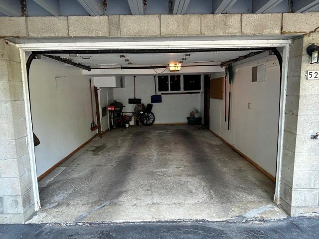 5221 W Loomis ROAD, Greendale, WI 53129