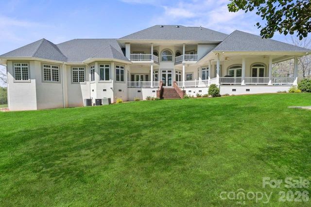 447 Willow Pond Lane, Hiddenite, NC 28636