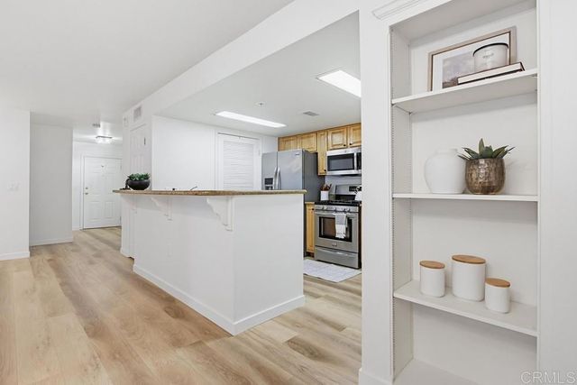 150 N River Circle N 105, Oceanside, CA 92057
