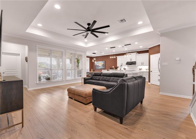 3693 Haskell Hollow Loop, College Station, TX 77845