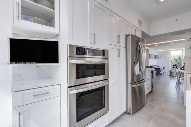 3370 Hidden Bay Drive 303, Aventura, FL 33180