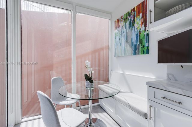 3370 Hidden Bay Drive 303, Aventura, FL 33180