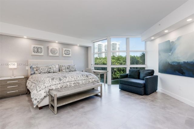 3370 Hidden Bay Drive 303, Aventura, FL 33180