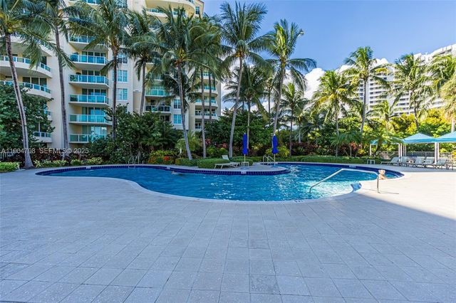 3370 Hidden Bay Drive 303, Aventura, FL 33180