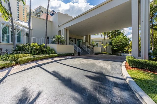 3370 Hidden Bay Drive 303, Aventura, FL 33180