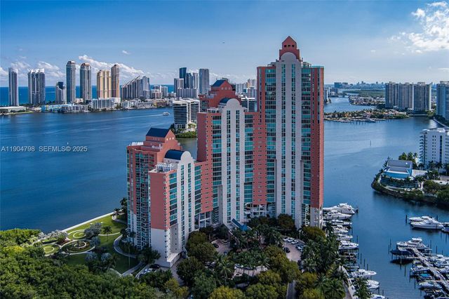 3370 Hidden Bay Drive 303, Aventura, FL 33180