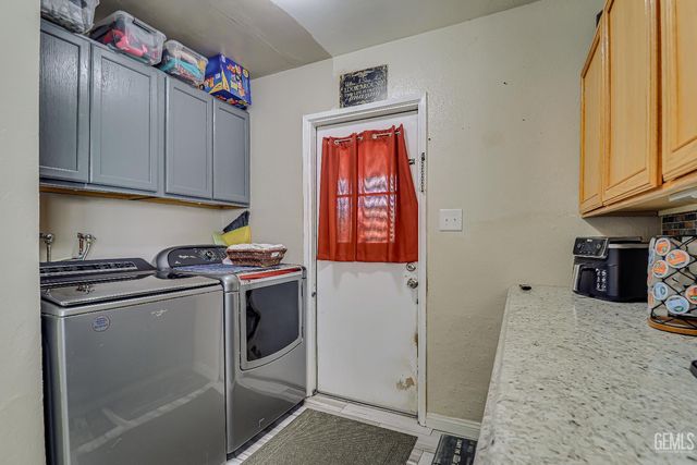 6200 Wright Avenue, Bakersfield, CA 93308