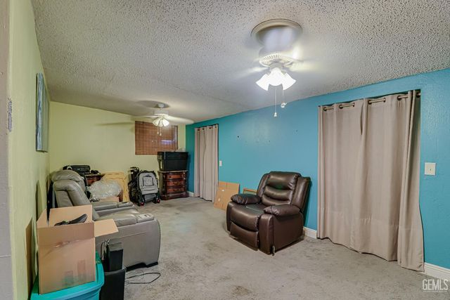 6200 Wright Avenue, Bakersfield, CA 93308