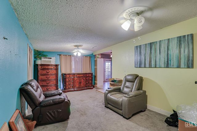 6200 Wright Avenue, Bakersfield, CA 93308