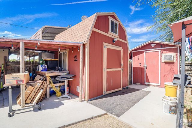 6200 Wright Avenue, Bakersfield, CA 93308