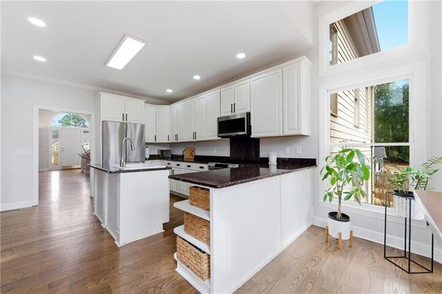 1001 Chestnut Hill SW Road, Marietta, GA 30064