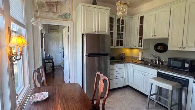 20 Berkeley Avenue 3, Newport, RI 02840