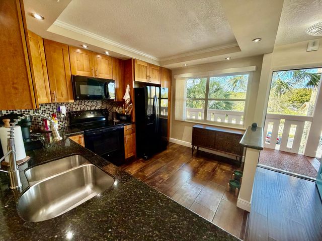 2004 Granada Drive M3, Coconut Creek, FL 33066