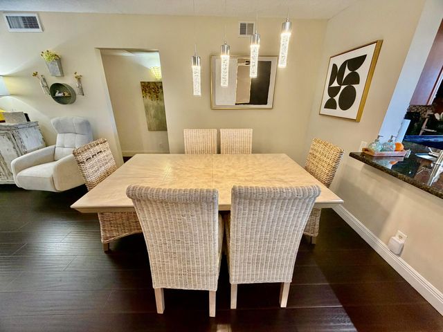 2004 Granada Drive M3, Coconut Creek, FL 33066