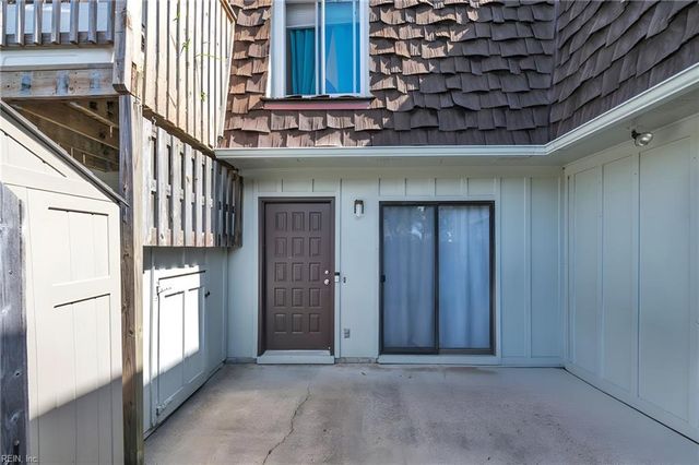 1742 Ocean Bay DR, Virginia Beach, VA 23454