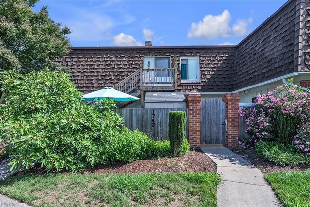 1742 Ocean Bay DR, Virginia Beach, VA 23454