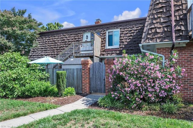 1742 Ocean Bay DR, Virginia Beach, VA 23454